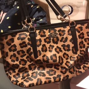 Cheetah print Coach medium shopper